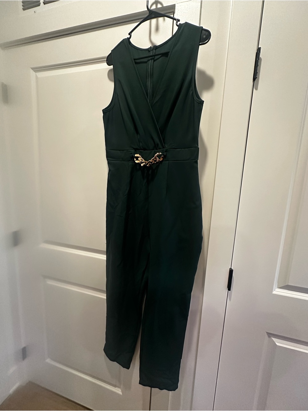 SHEIN Dark Green Sleeveless Jumpsuit with Gold Chain Waist
